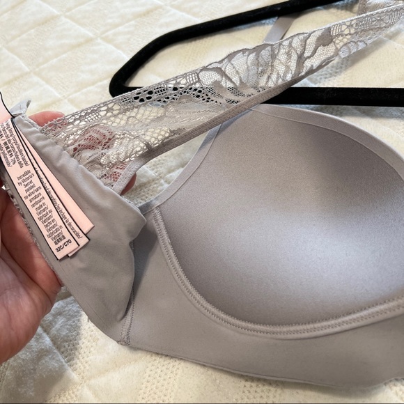 Victoria’s Secret Lace-back bra - Picture 6 of 8